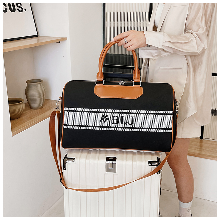 Hot Sale Design Letter BLJ Printing Pu Leather Large Capacity Weekend Overnight Duffle Bag