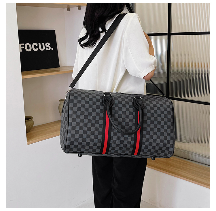 Designer Large Capacity Stripe Pu Leather Irregular Printing Crossbody Bags Weekender Overnight Duffle Bag