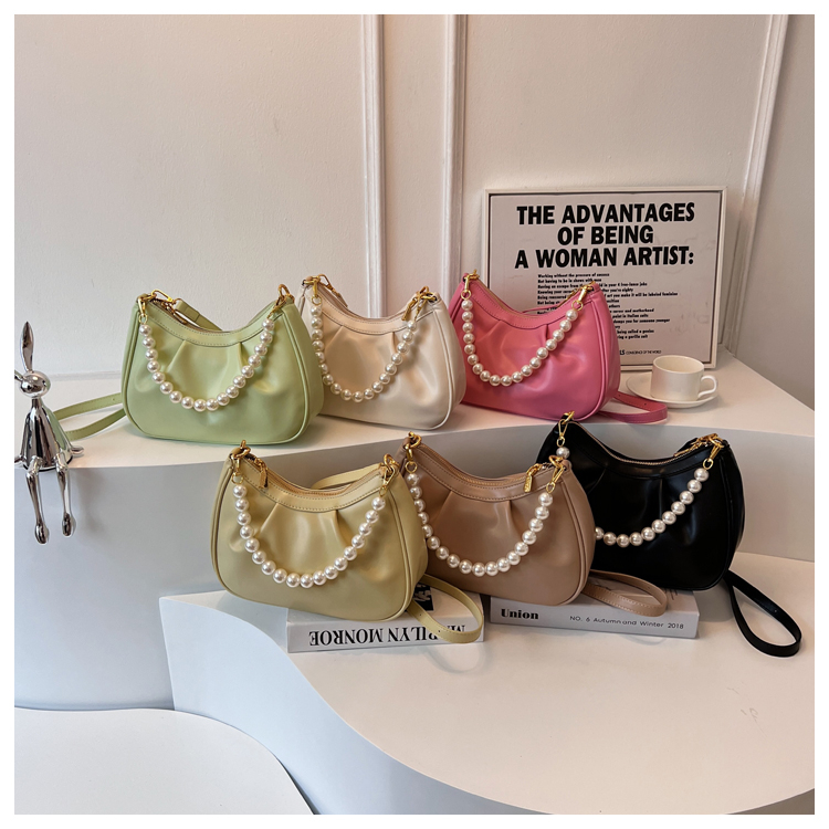 New Fashion Handbags Pu Leather Light Lady Pearl Chain Bags Lady Design Purses For Ladies