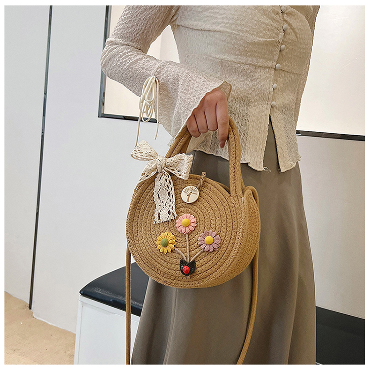 New Fashion Summer Beach Handbags Straw Shoulder Crossbody Bags Small Round Bags Design Purses For Women