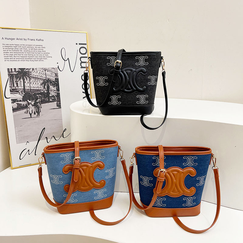 Fashion Luxury Mini Denim Bucket Cuir Triomphe Handbags Shoulder Crossbody Purse Bags Outlet Sale