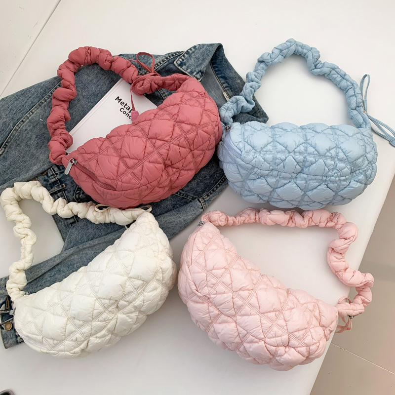 Fashion Women Large Capacity Shoulder Pockets Wrinkles Cloud Bag Large Dead Shoulder Bag